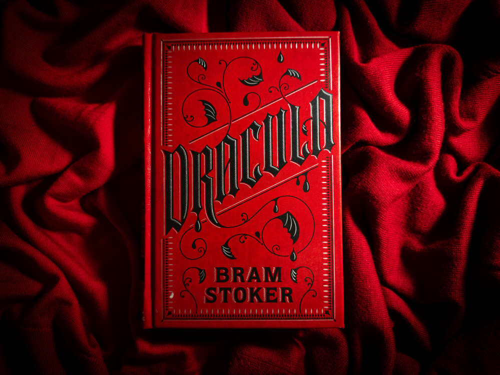 Dracula is 93 years old in movie years! - Vimarsana News