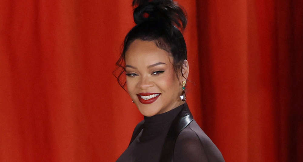 Rihanna's Fenty Hair is coming, Mix 92.9