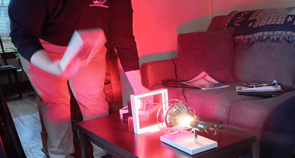 Ian heat lamp 2