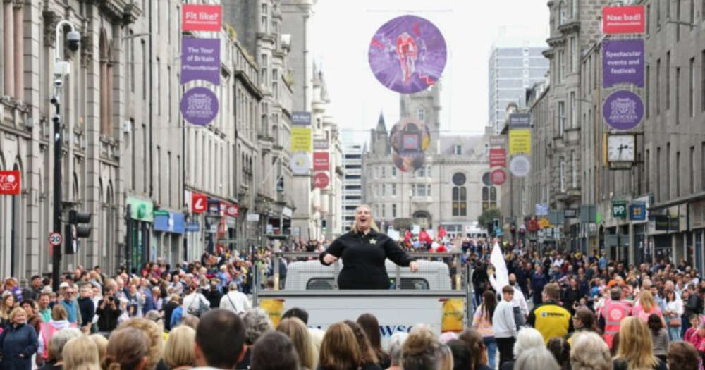 Celebrate Aberdeen Parade's back with a bang as thousands take to the Granite Mile - Vimarsana News