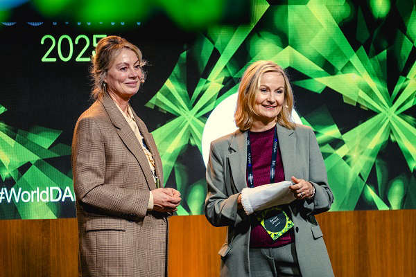 Jacqueline Bierhorst President & Bernie O'Neill, Project Director, WorldDAB