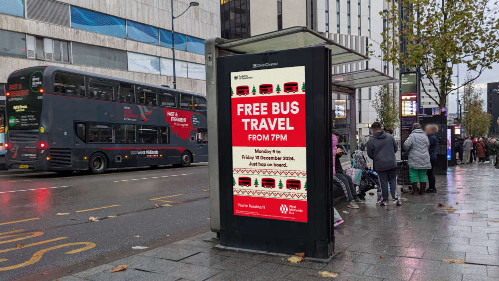 Mayor unveils UK’s biggest free bus travel offer this Christmas