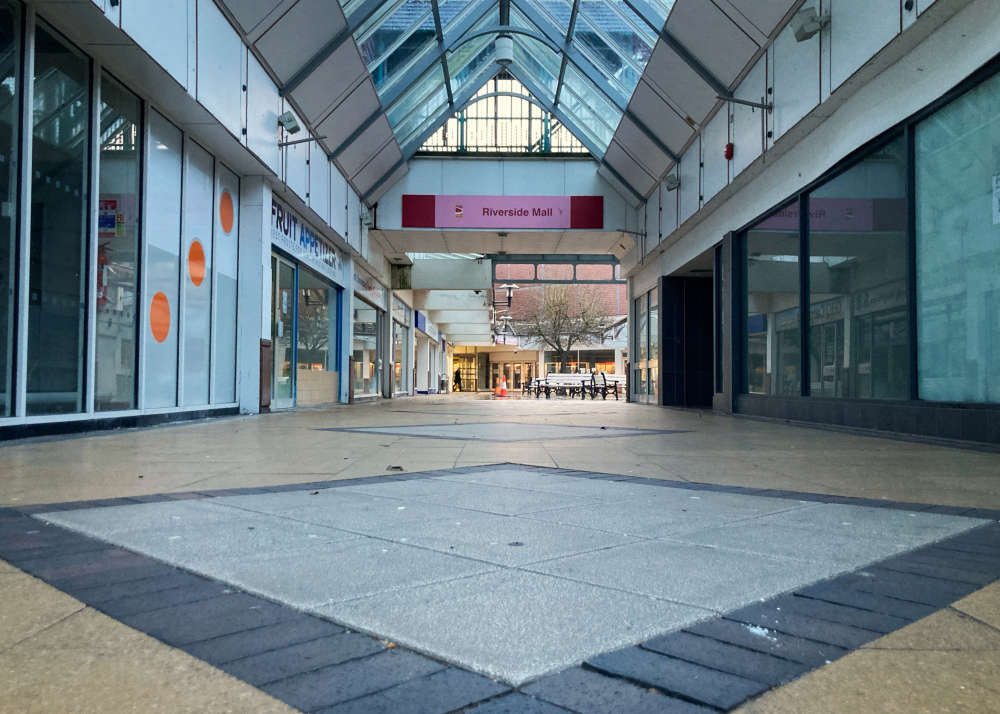 Demolition of Riverside Shopping Centre takes step forward Sunshine Radio