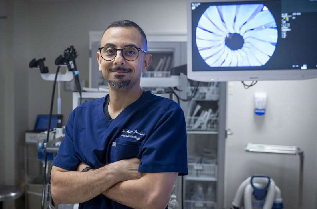 Kingston doctor performs first ever endoscopic on patient with rare throat cancer