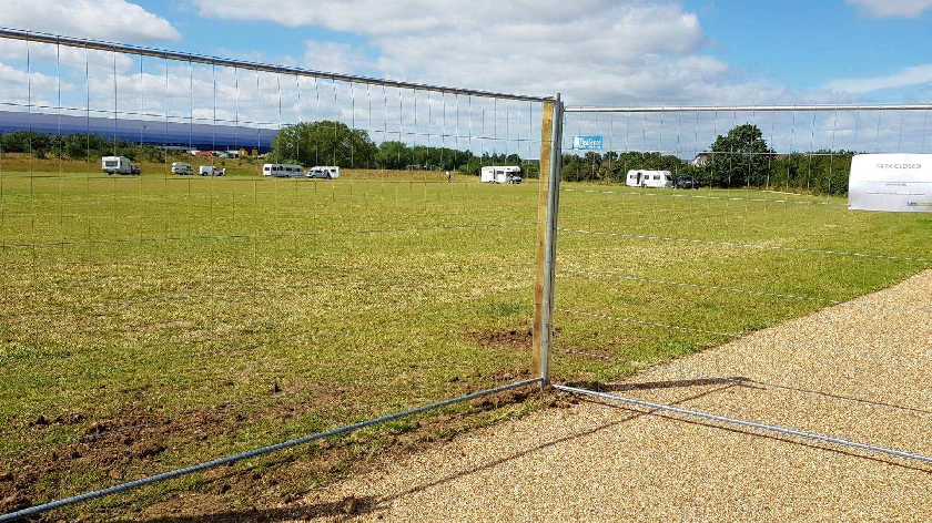 milton keynes council travellers