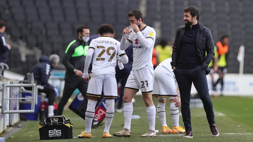 Milton Keynes Dons on X: The thoughts of everyone at the Football Club are  with manager Russell Martin and his family, following the sudden passing of Russell's  father on Friday ❤️  /