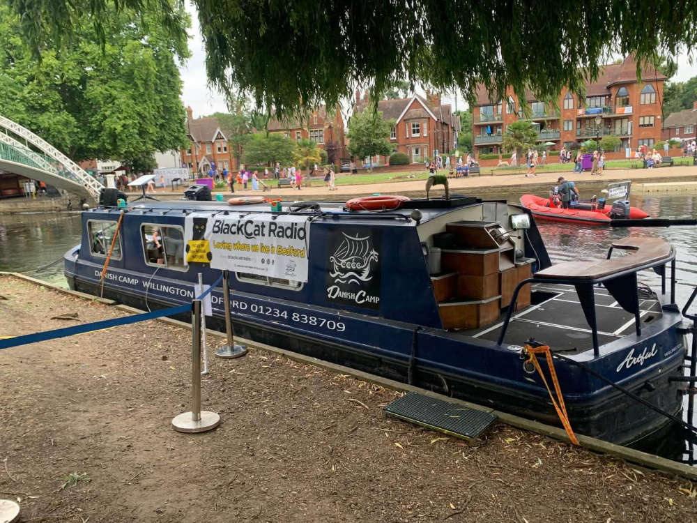 The Artful Dodger at the Bedford River Festival