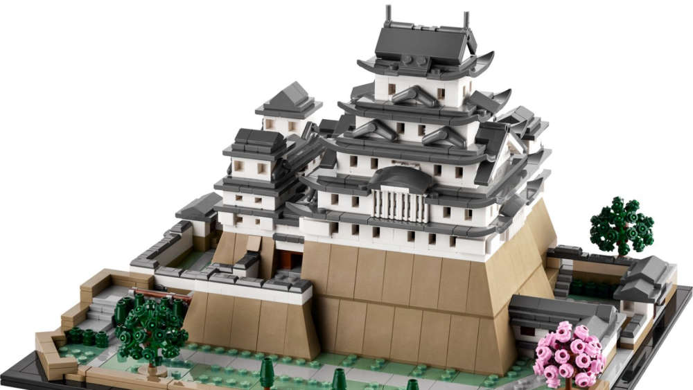 Himeji Castle in LEGO