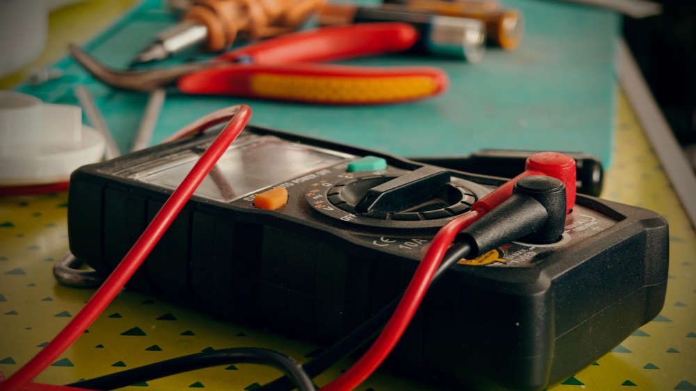 Electrician tools