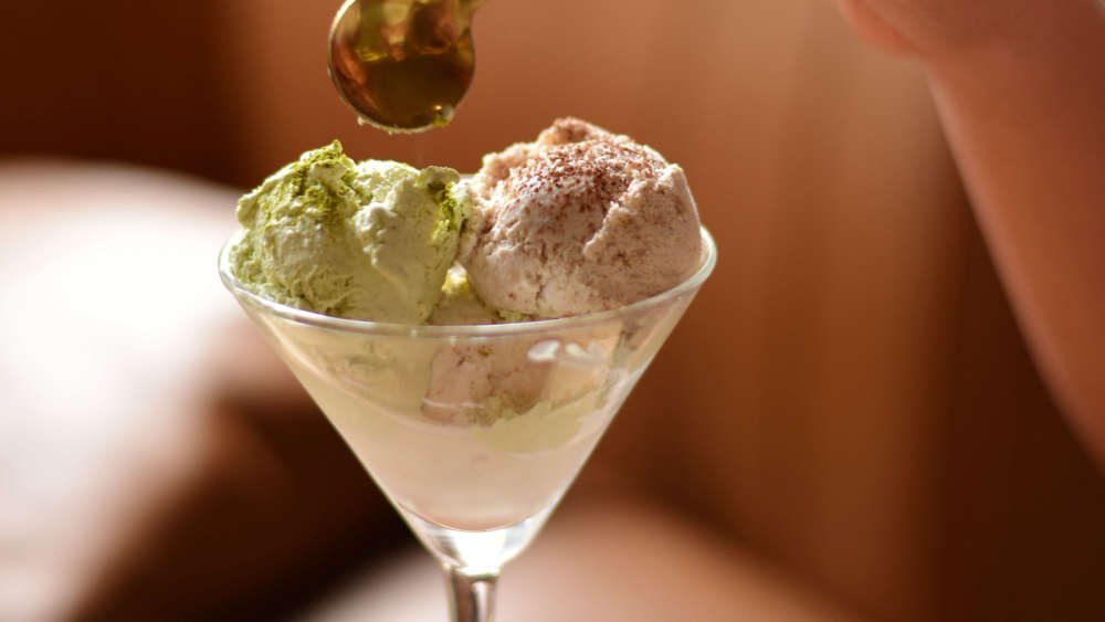 An ice cream sunday