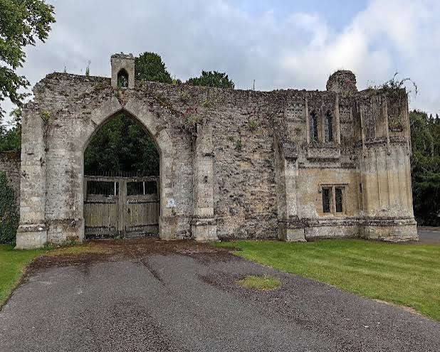 HHF Tours of Ramsey Abbey Gatehouse and Walled Gardens
