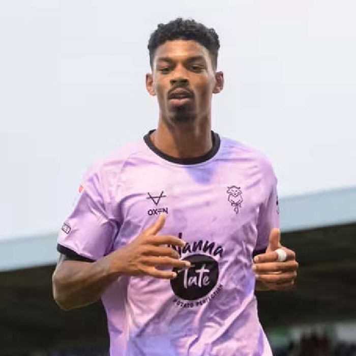 ReecoHackett_LincolnCity_Aug2026
