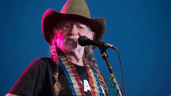 Willie Nelson to Headline Outlaw Music Festival at Riverbend  WIKI