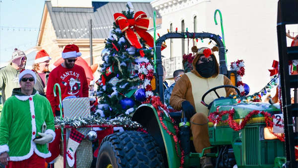 Lawrenceburg Winter Wonderland Parade Set for Saturday Eagle