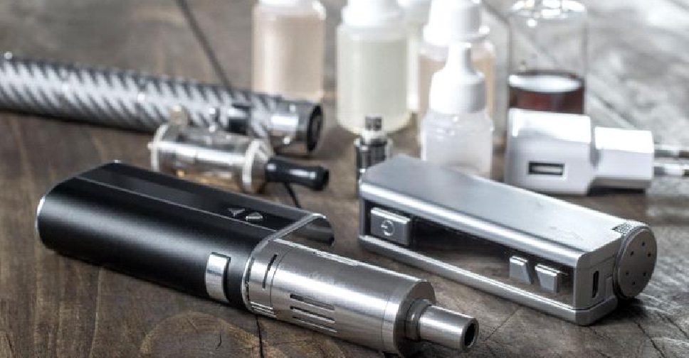 UAE bans waterpipe tobacco products e cigarettes without tax