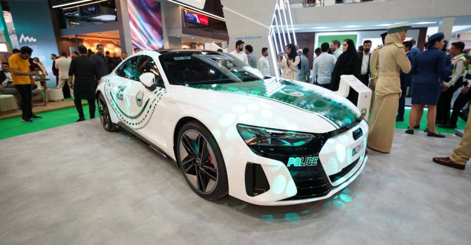 Dubai Police Adds Electric Sports Car To Luxury Fleet Arn News Centre Trending News Sports 