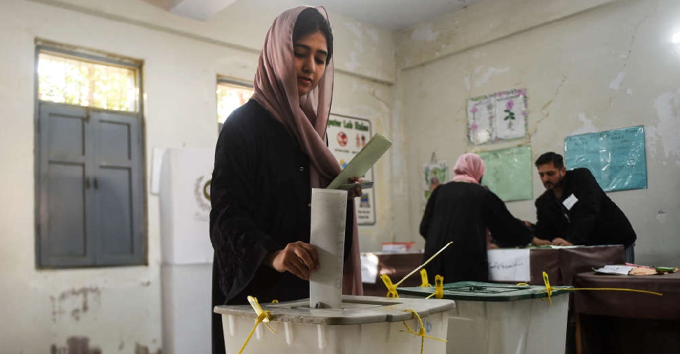 Early Pakistan Vote Results Show Rivals Neck And Neck Arn News Centre