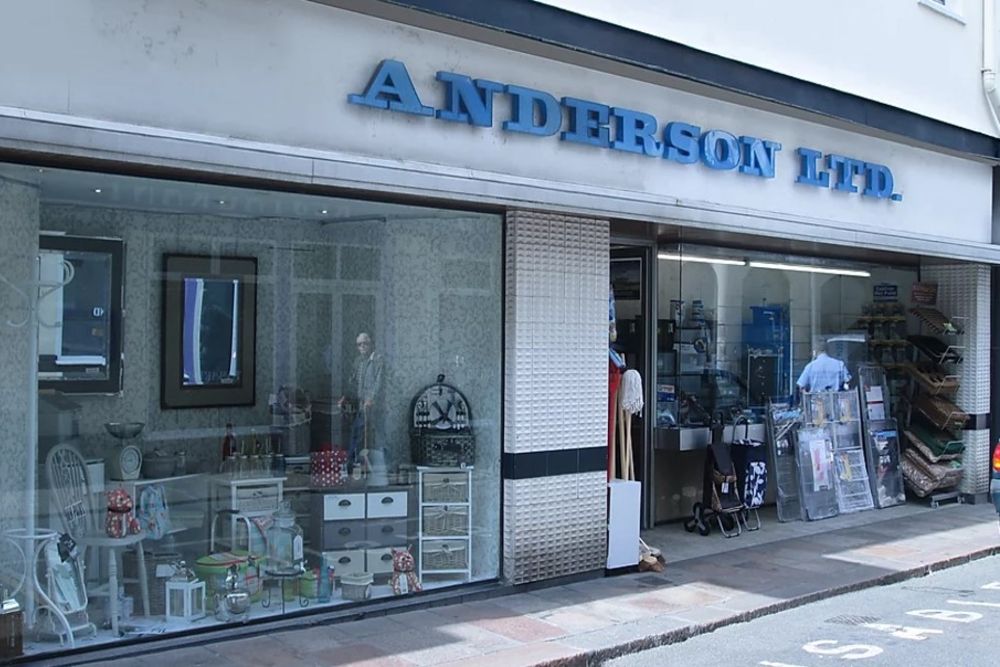 Andersons Sold To Pentagon - Channel 103