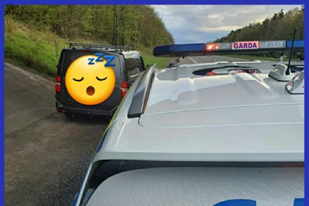 Sleeping Motorist Fined At The Side Of M7 - Midlands 103