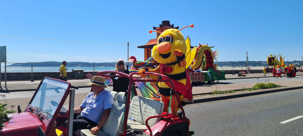 The Battle Bee waving to the crowd.