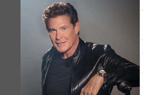 Baywatch Stars Reunite As David Hasselhoff Turns 70 - Ireland's Classic ...