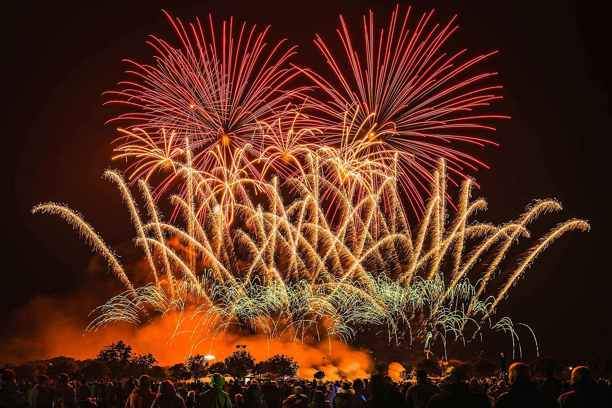 WIN! Tickets to the 'Fireworks Spectacular' drivein. kmfm