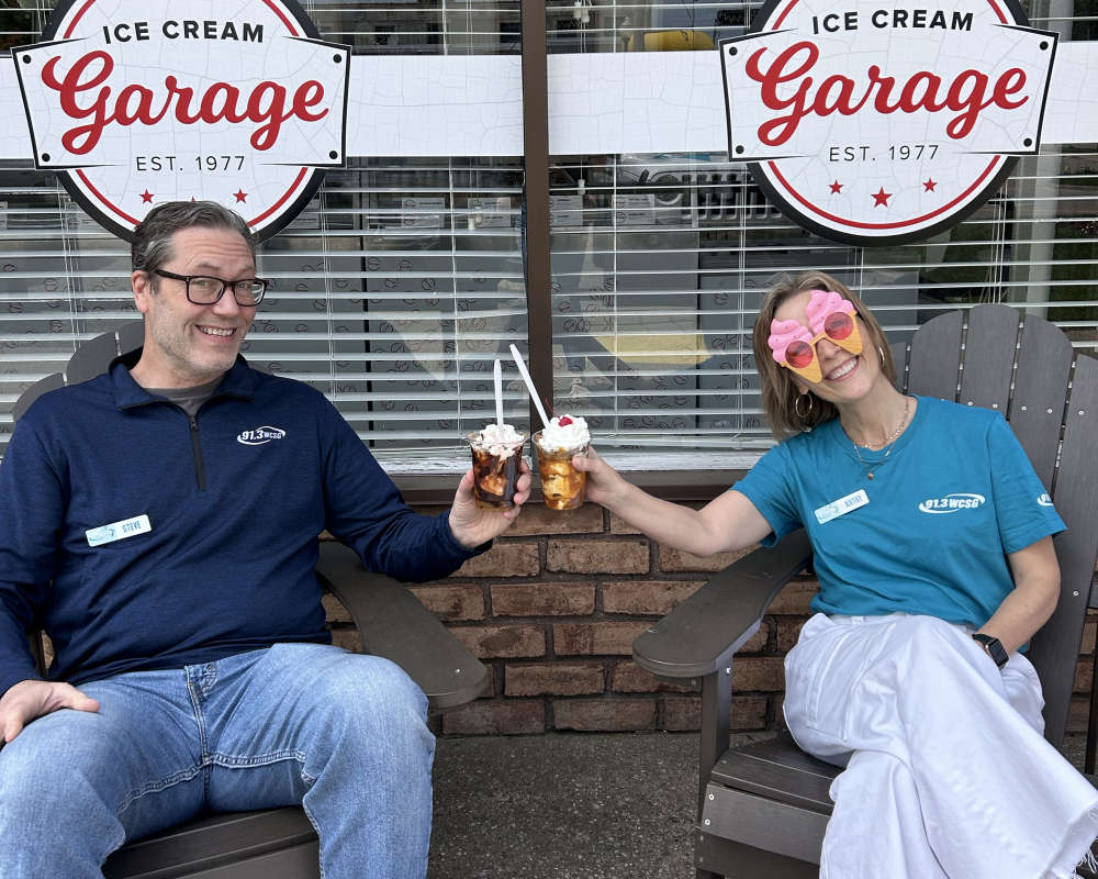 91.3 WCSG West Michigan Ice Cream Tour Steve & Kathy