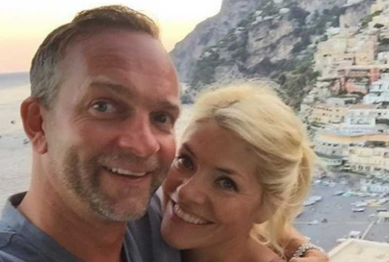 A photo of Holly Willoughby and Dan Baldwin on holiday