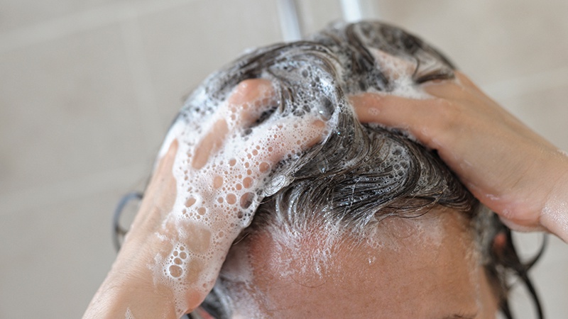 Hair expert' shares how many times you should wash your hair each week -  Dublin's FM104