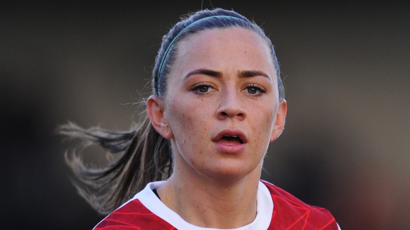 Katie McCabe: Arsenal winger and Republic of Ireland captain signs new  contract - BBC Sport