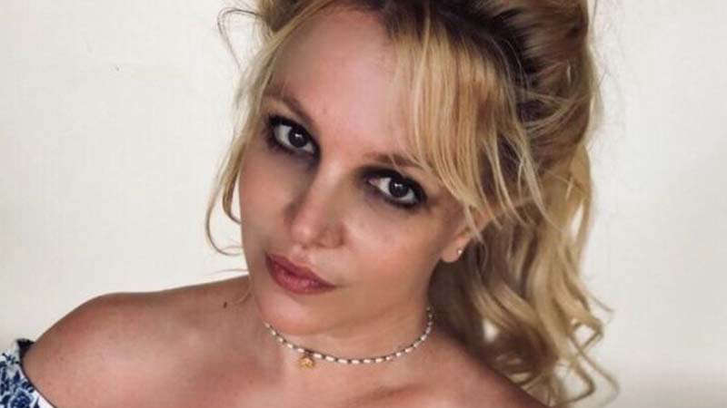 Britney Spears announces social media hiatus - Cork's 96FM