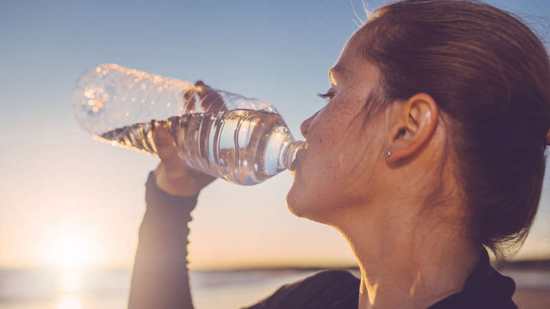 Warning issued about drinking ice cold water in hot weather - Dublin's FM104