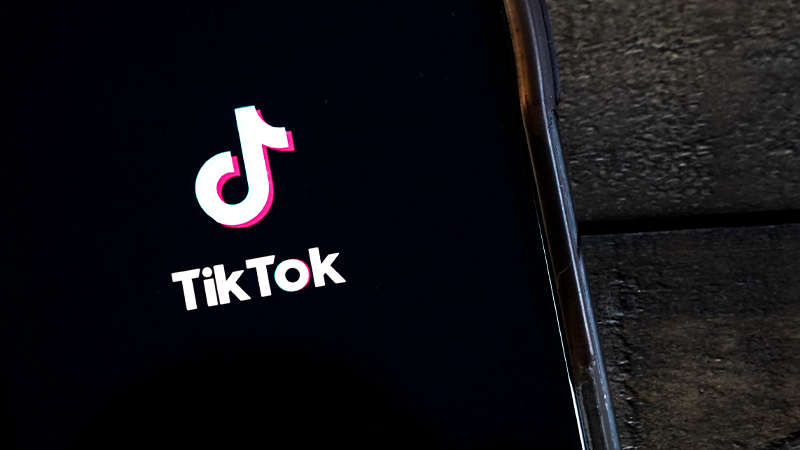 You can now get paid €90 an hour to watch TikTok - Dublin's FM104