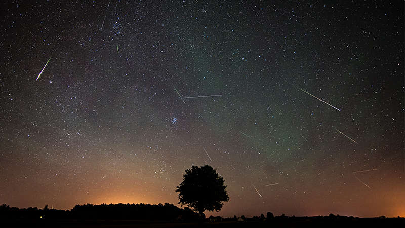 Spectacular Meteor Shower Is Set To Light Up The Sky With Fireballs