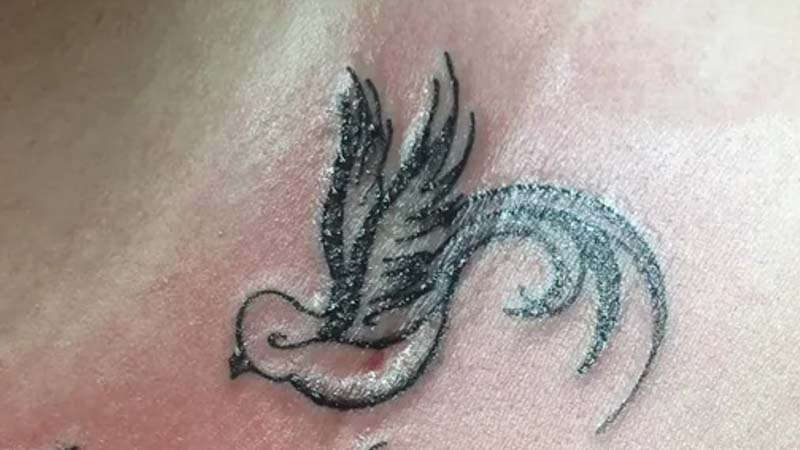 Spelling mistake in woman's first tattoo goes viral - Dublin's FM104
