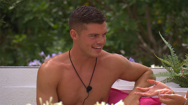 Love Island's Billy reveals how he really feels about Danica - Dublin's  FM104