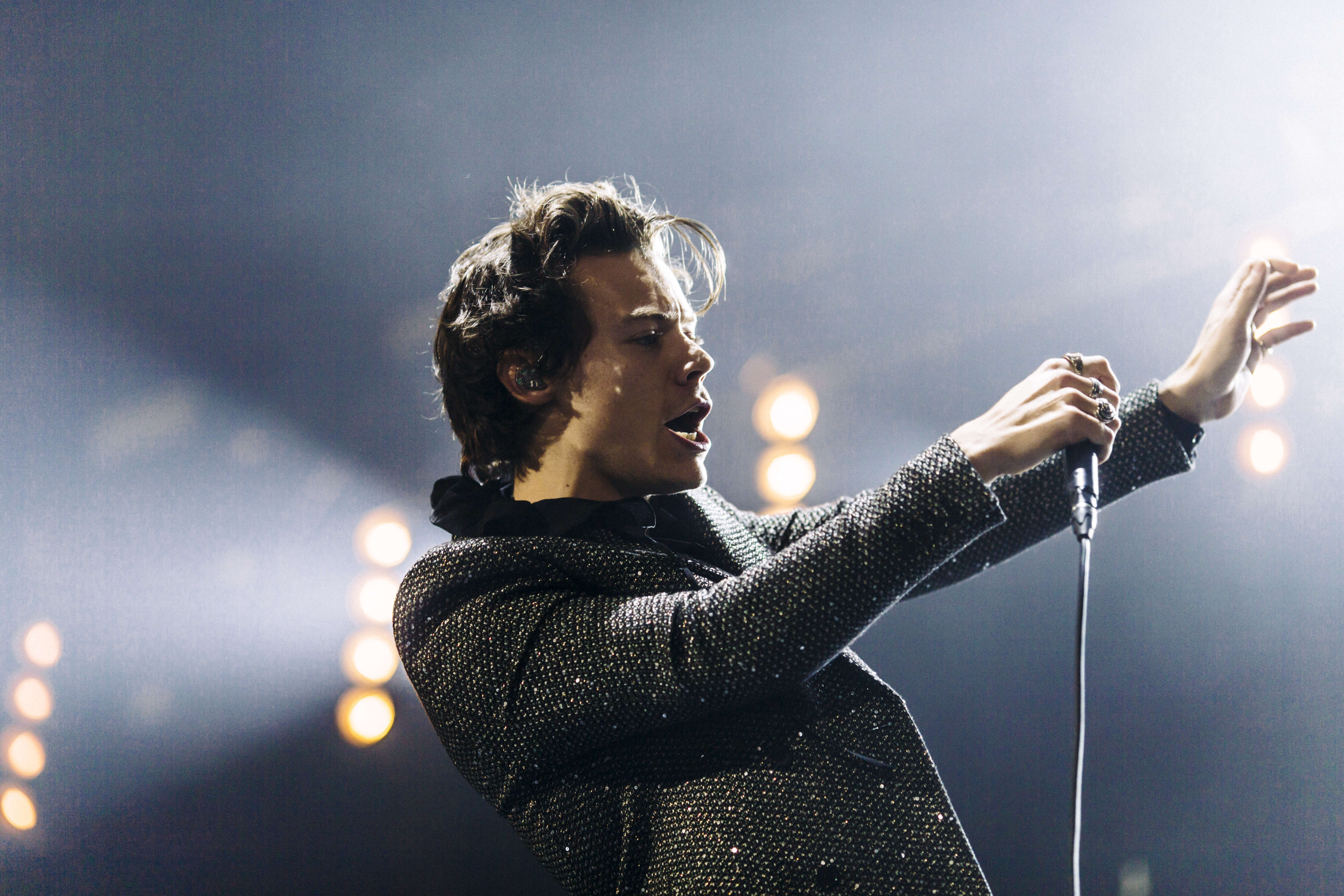 BREAKING Harry Styles Announces Major Irish Gig At Slane Castle