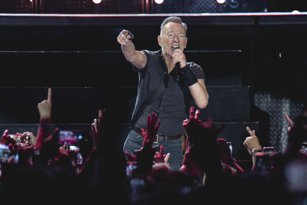 Warnings issued ahead of Bruce Springsteen concert - Vimarsana News