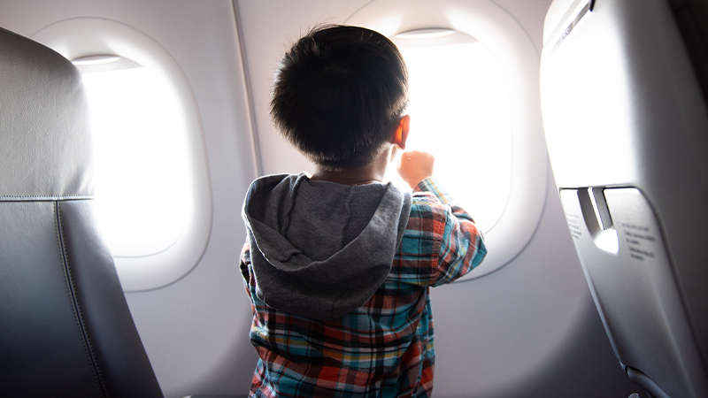 Airline introduces 'adults-only' zone where children are banned - U105