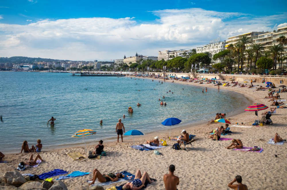 Irish holidaymakers scammed out of nearly €100 million