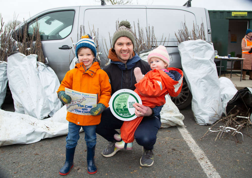 More than 7,500 native trees were collected in Adare Manor Fields on Saturday (14 Feb) as part of the expanding Limerick Hare’s Corner initiative.
