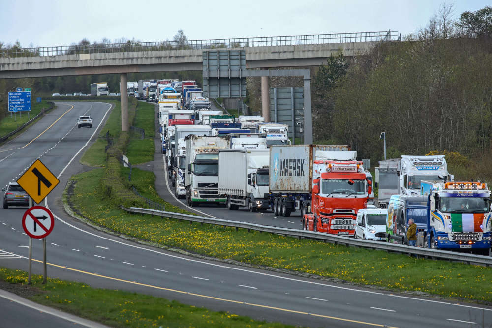 Third day of action by fuel price protesters - LMFM