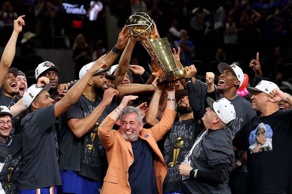 New York Knicks claim first NBA championship in 53 years - LMFM