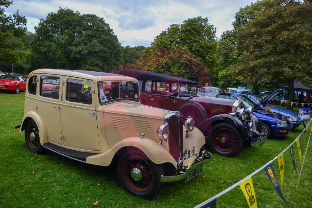 Glossop's Classic Car Show 2022 Quest Media Network Tameside Radio