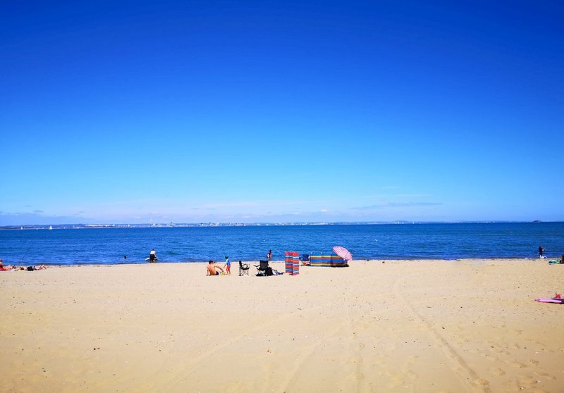 Isle Of Wight Beaches Praised In Clean Water League Table - Vimarsana News