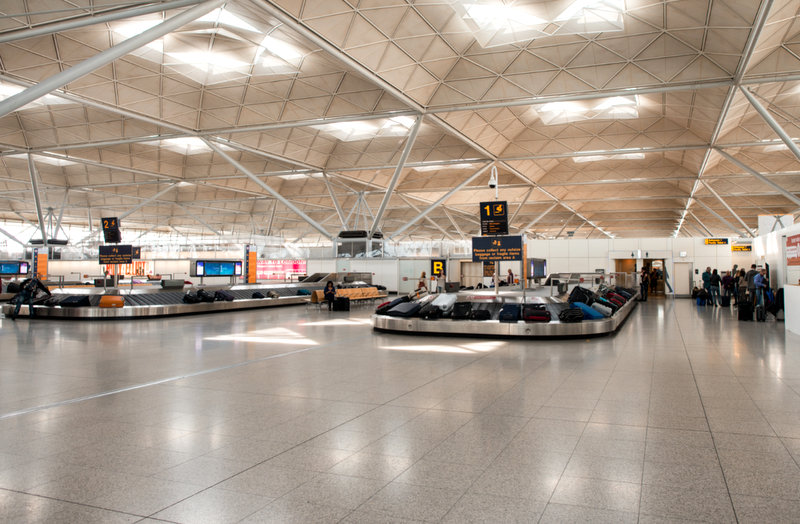 gatwick-s-south-terminal-to-reopen-2000-jobs-still-available-more-radio