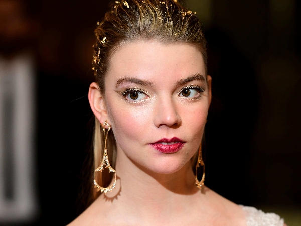 New Movie 'Last Night In Soho' Stars Queen's Gambit's Anya Taylor-Joy ...