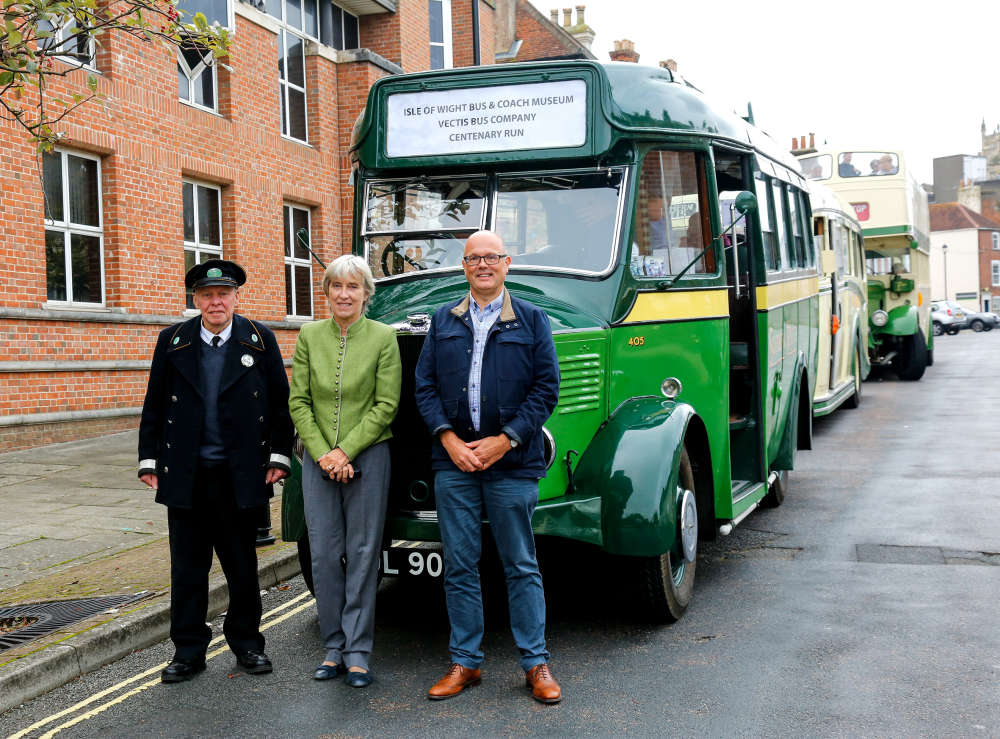 Isle Of Wight Bus And Coach Museum Celebrates Vectis Bus Company's ...