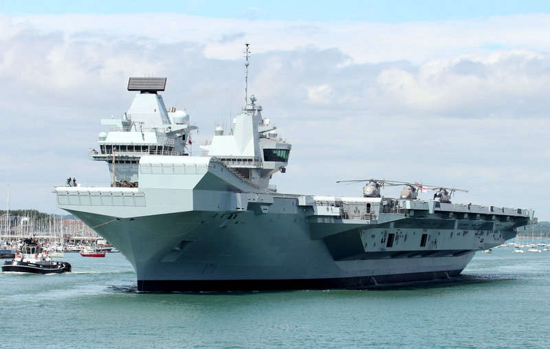 HMS Dronning Elizabeth markerer femårsdagen for hennes ankomst til Portsmouth