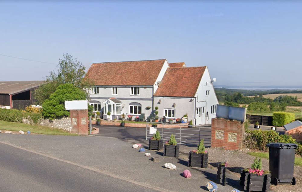 carisbrooke-cafe-slapped-with-one-star-food-hygiene-rating-isle-of